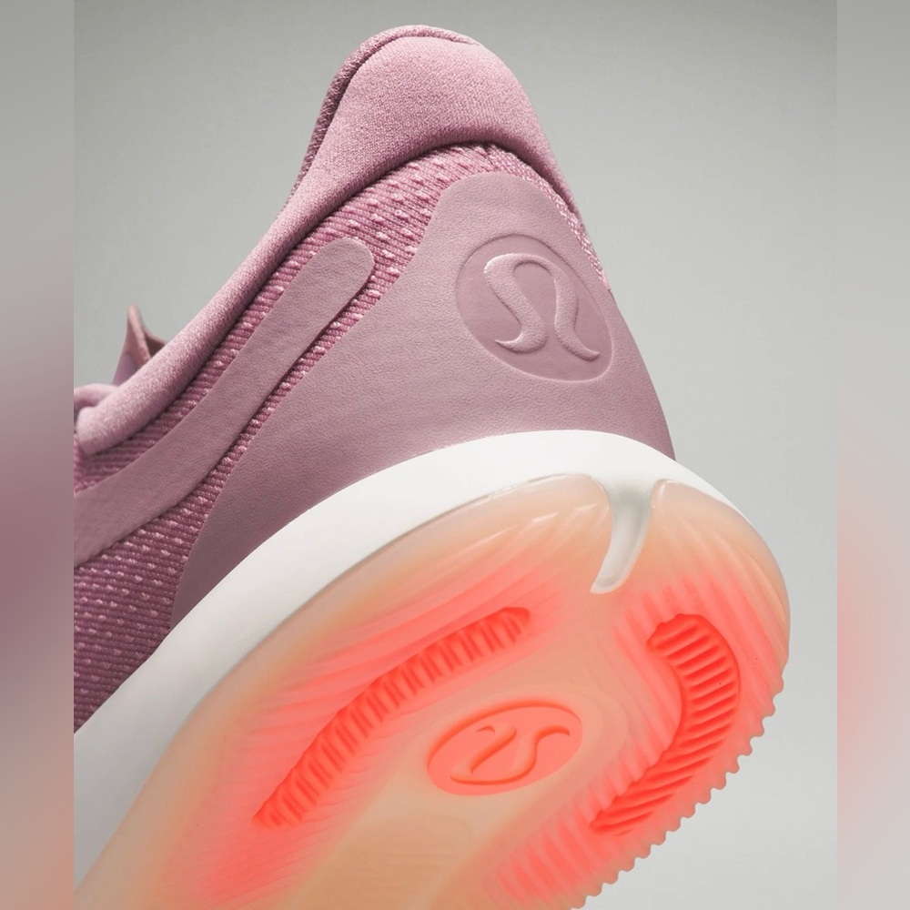 Lululemon Strongfeel Women's Training Shoe Size 6
Brand NEW - Picture 7 of 9